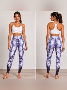 ALALA CAPTAIN FLORAL LEGGINGS - FLORAL SIZE SMALL (NEW WITH TAGS)